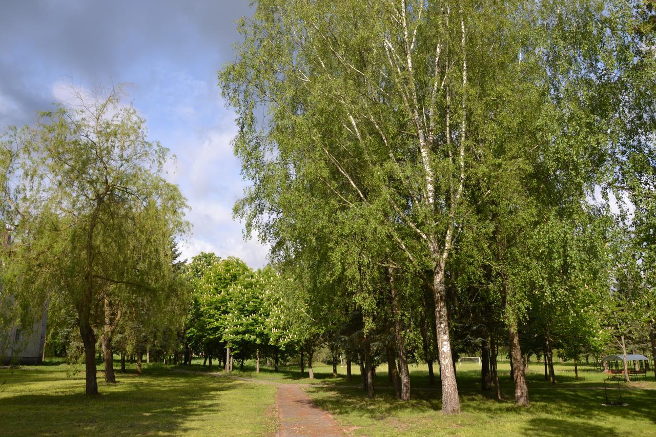غروندو Turisticheko-Ozdorovitelnyi Complex Pyshki المظهر الخارجي الصورة
